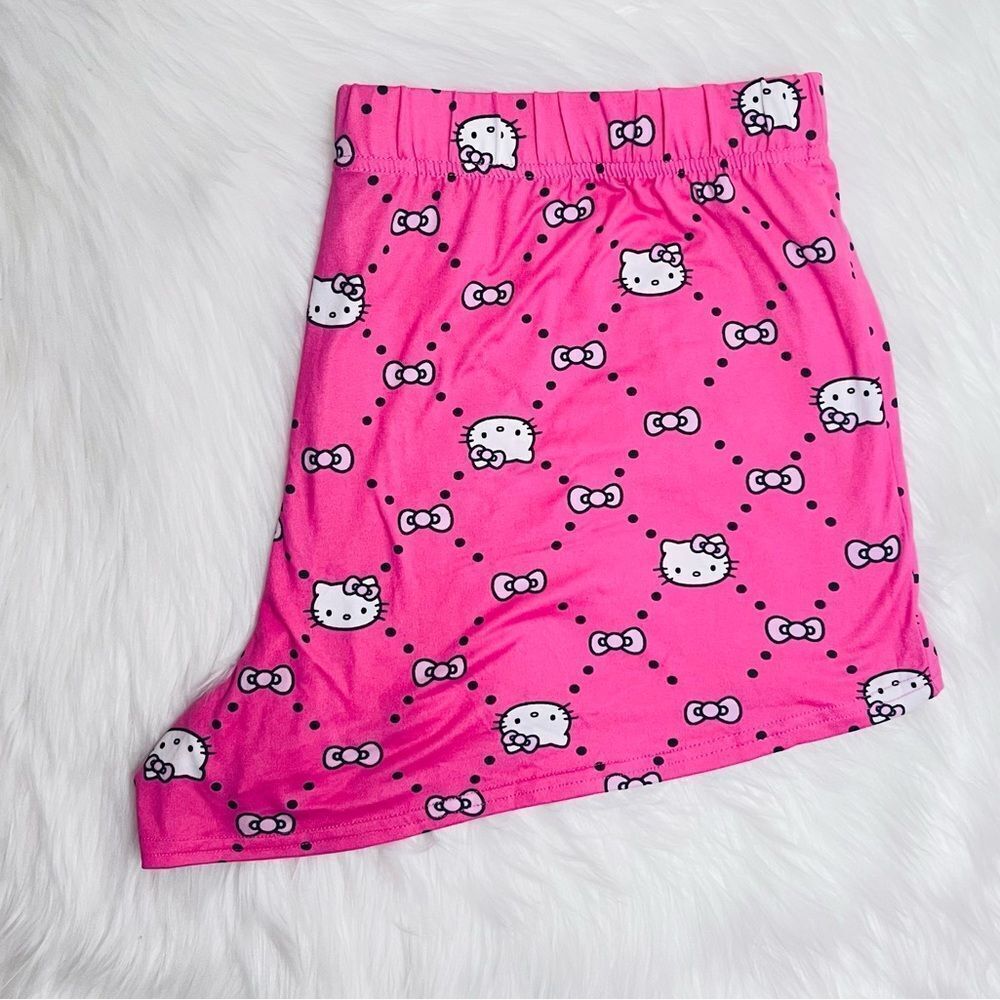 Hello Kitty PJ Set - Picture 2 of 3